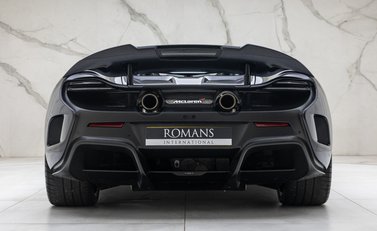 McLaren 675LT 8