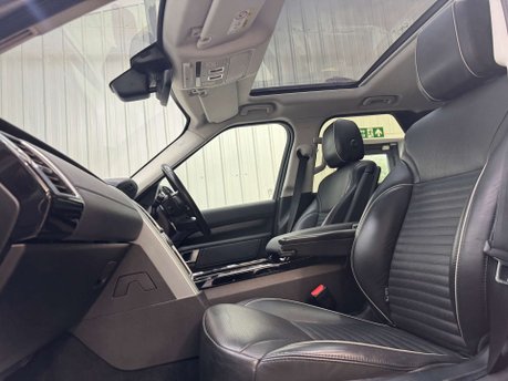 Land Rover Discovery 3.0 Discovery HSE SDV6 Auto 4WD 5dr 59