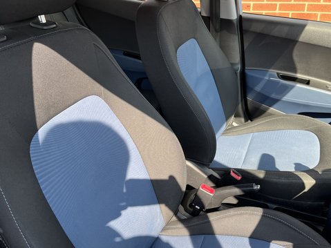 Hyundai i10 1.2 Premium 5dr 22