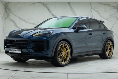 Porsche Cayenne TURBO E-HYBRID Coupe with GT Package