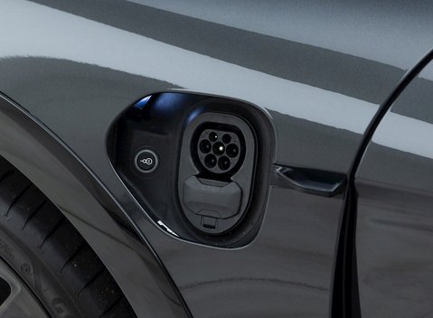 Porsche Taycan Turbo S Cross Turismo 27