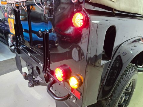 Land Rover Defender 90 HARD-TOP TD5 49