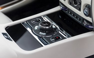 Rolls-Royce Wraith Series II 21