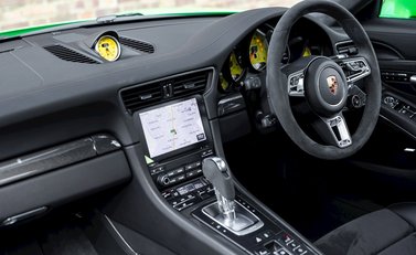 Porsche 911 (991.2) Turbo S 16