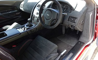Aston Martin Vantage GT8 14