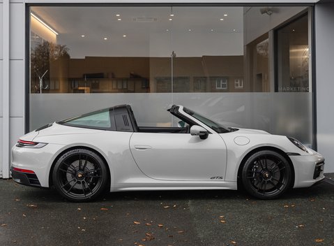 Porsche 911 Targa 4 GTS (992) 3