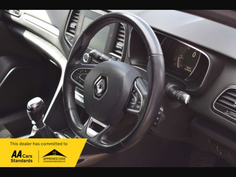 Renault Megane 1.5 Megane Dynamique Nav dCi 5dr 38