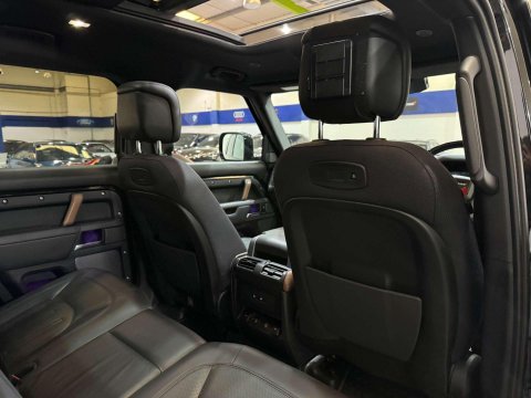 Land Rover Defender 3.0 P400 MHEV X SUV 5dr Petrol Auto 4WD Euro 6 (s/s) (400 ps) 43