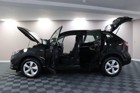 Nissan Qashqai DIG-T ACENTA PREMIUM 6