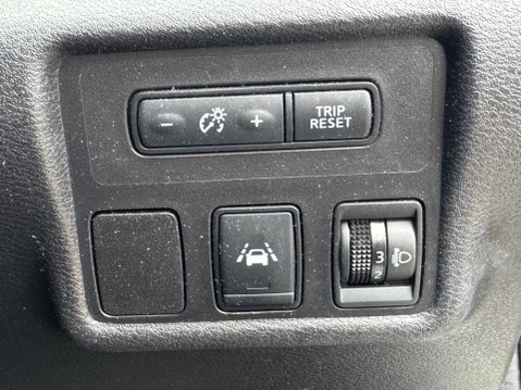 Nissan MICRA 1.0 Acenta Limited Edition Euro 6 5dr 16