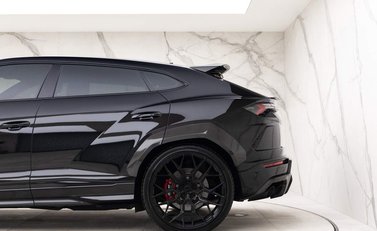 Lamborghini Urus 32