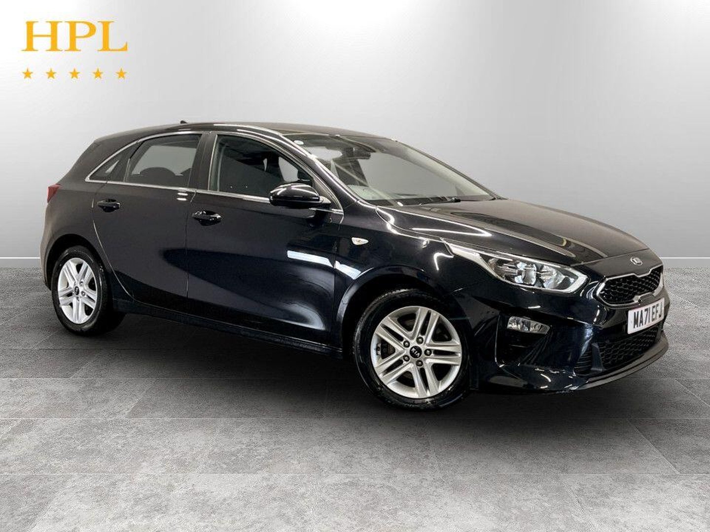 Kia Ceed listing photo