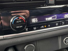 Nissan Qashqai 1.3 Qashqai Acenta Premium DiG-T MHEV CVT 5dr 55