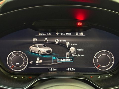 Audi TT 2.0 TFSI S line S Tronic Euro 6 (s/s) 3dr 33