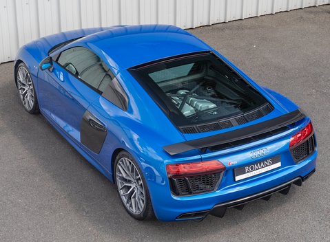 Audi R8 V10 Plus 9