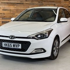 Hyundai i20 1.2 Premium Hatchback 5dr Petrol Manual Euro 6 (84 ps) 1