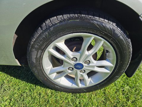 Ford Fiesta 1.25 Zetec Euro 6 3dr 26