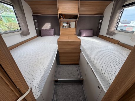 Bailey Adamo 75-4T 2x sigle beds and garage 3