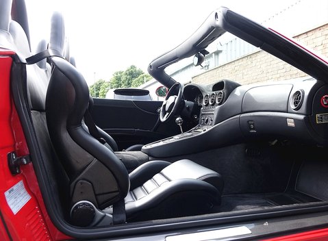 Ferrari 550 Barchetta Pininfarina LHD 24