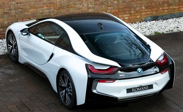 BMW I8 11