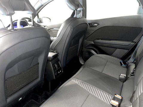 Renault Captur 1.6L 5d AUTO 141 BHP Cruise Control - Heated Seats 20