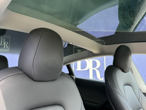 Tesla Model 3 Saloon 4dr Electric Auto RWD (241 bhp) 44
