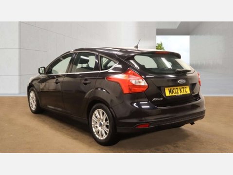 Ford Focus 1.6 Titanium Hatchback 5dr Petrol Manual Euro 5 (125 ps) 3