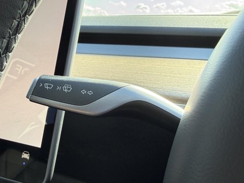 Tesla Model 3 Long Range Saloon 4dr Electric Auto RWD (282 ps) 35