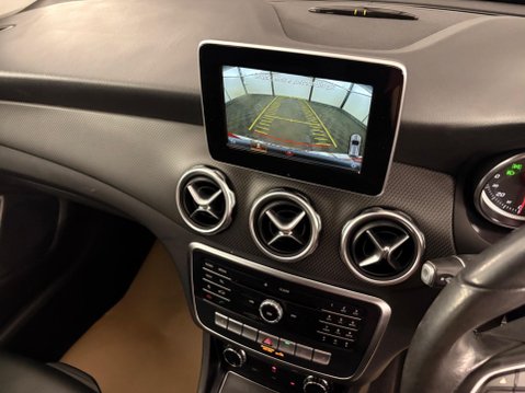 Mercedes-Benz GLA 1.6 GLA200 SE (Executive) Euro 6 (s/s) 5dr 17