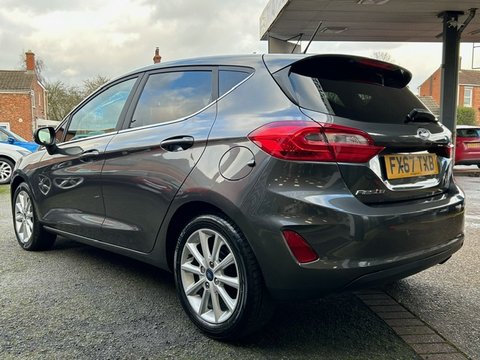 Ford Fiesta TITANIUM 5