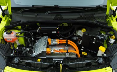 Abarth 500e Scorpionissima Cabrio 44