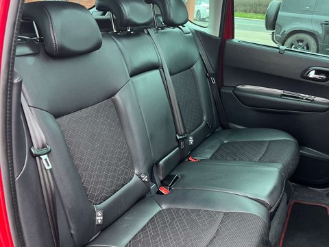 Peugeot 3008 1.6 3008 Allure e-HDi Semi-Auto 5dr 17