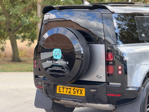 Land Rover Defender 3.0 Defender X-Dynamic SE D MHEV A 4WD 5dr 11