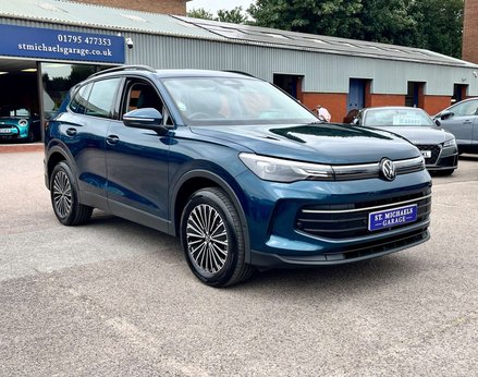 Volkswagen Tiguan 1.5 Tiguan Life TSi PHEV Semi-Auto 5dr 4