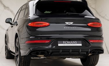 Bentley Bentayga V8 2