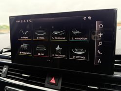 Audi A4 2.0 TFSI 40 Black Edition Estate 5dr Petrol S Tronic Euro 6 (s/s) (204 ps) 44