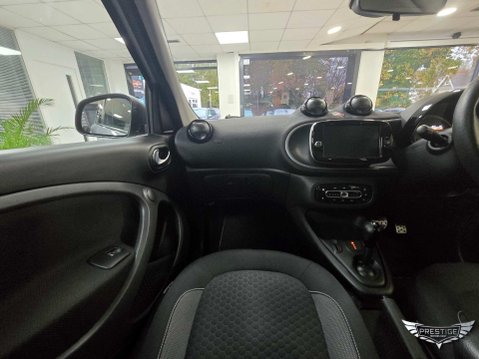 Smart Forfour 17.6kWh Premium Auto 5dr (22kW Charger) 48