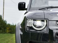 Land Rover Defender D300 X-Dynamic HSE Hard Top 17