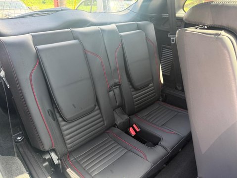 Land Rover Discovery Sport 2.0 D240 MHEV R-Dynamic HSE Auto 4WD Euro 6 (s/s) 5dr 28
