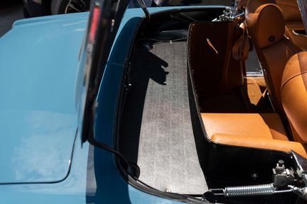 Mercedes-Benz SL 280 Pagoda 57