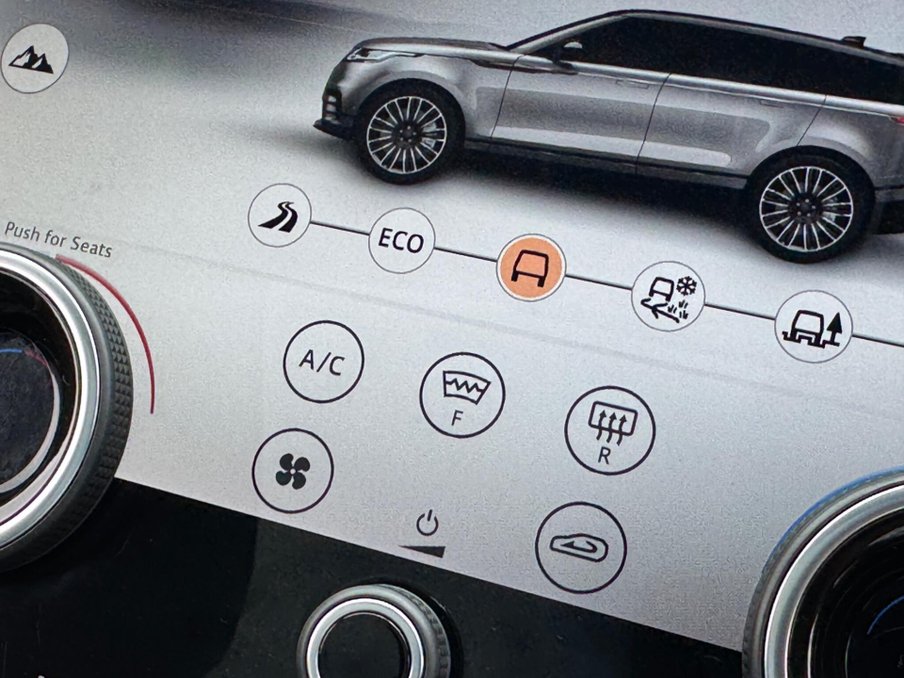 2020 Land Rover Range Rover Velar — image 32