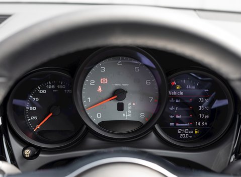 Porsche Macan S 19