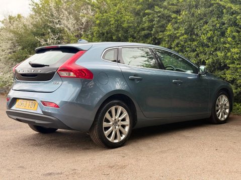 Volvo V40 1.6 D2 SE Lux Nav Euro 5 (s/s) 5dr 11