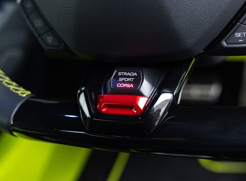 Lamborghini Huracan Tecnica 28