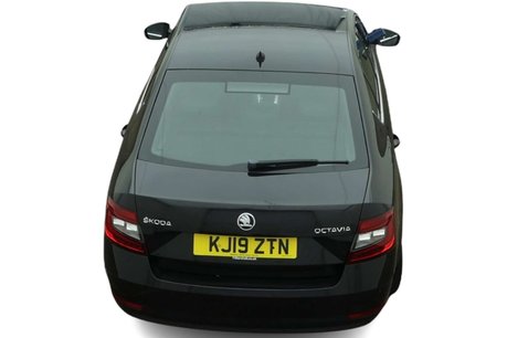 Skoda Octavia 2.0 TDI SE Technology Hatchback 5dr Diesel Manual Euro 6 (s/s) (150 ps) 7