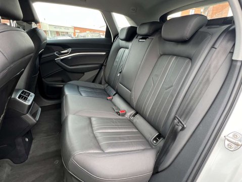 Audi E-Tron e-tron 55 Quattro 4WD 5dr - NATIONAL DELIVERY* 31
