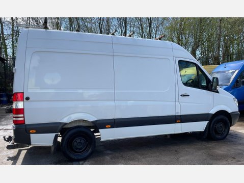 Mercedes-Benz Sprinter 2.1 213 CDi BlueEFFICIENCY Panel Van 4dr Diesel Manual RWD L2 (200 g/km, 12 16