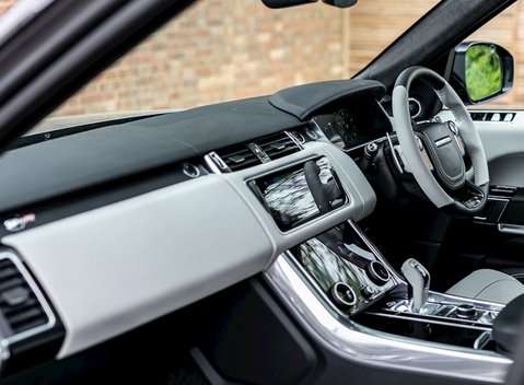 Land Rover Range Rover Sport 5.0 SVR 18