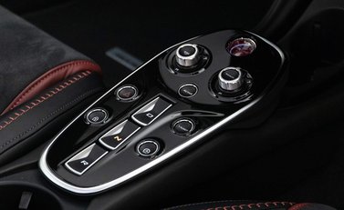 McLaren GT V8 SSG 14