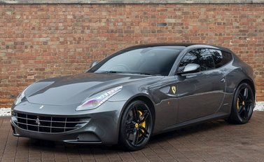 Ferrari FF 6